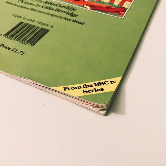 1980s Postman Pat BooksTakes a Message and Goes Sledging - Picture 12 of 16